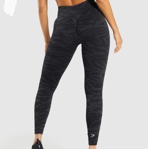 Gymshark Large (L) Adapt Animal Leggings, Black